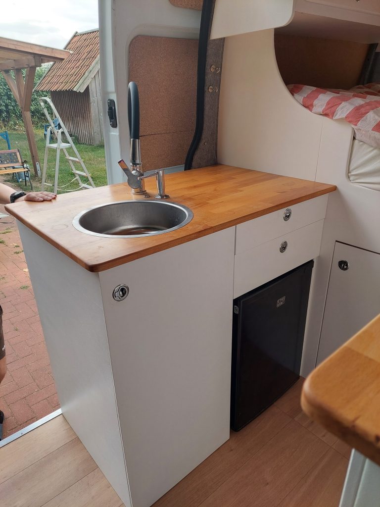 Küche im Camper Van